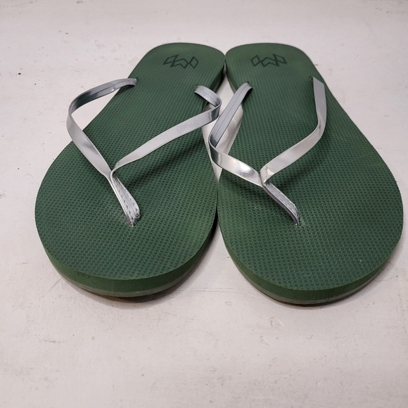 Malvados Flip Flops Size 9/10 - Picture 4 of 9